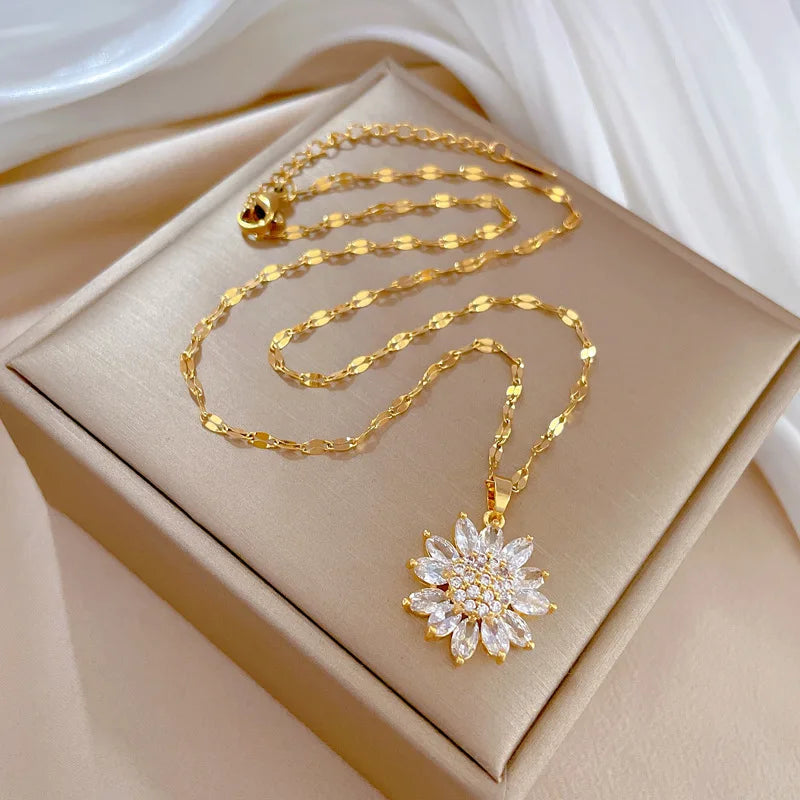 Fashion Sunflower Light Luxury Wedding Necklace Personality Simple Versatile Flower Clavicle Chain Pendant